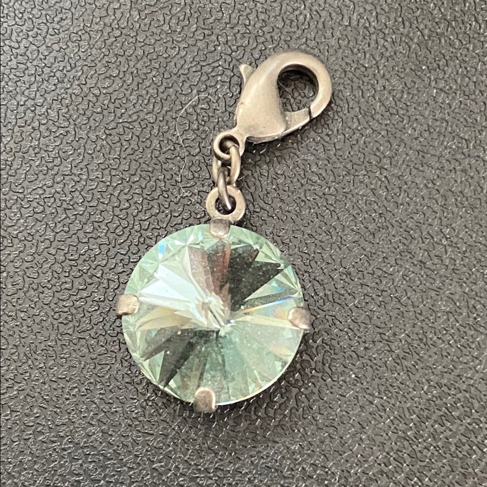 Sabika Swarovski crystal pendant